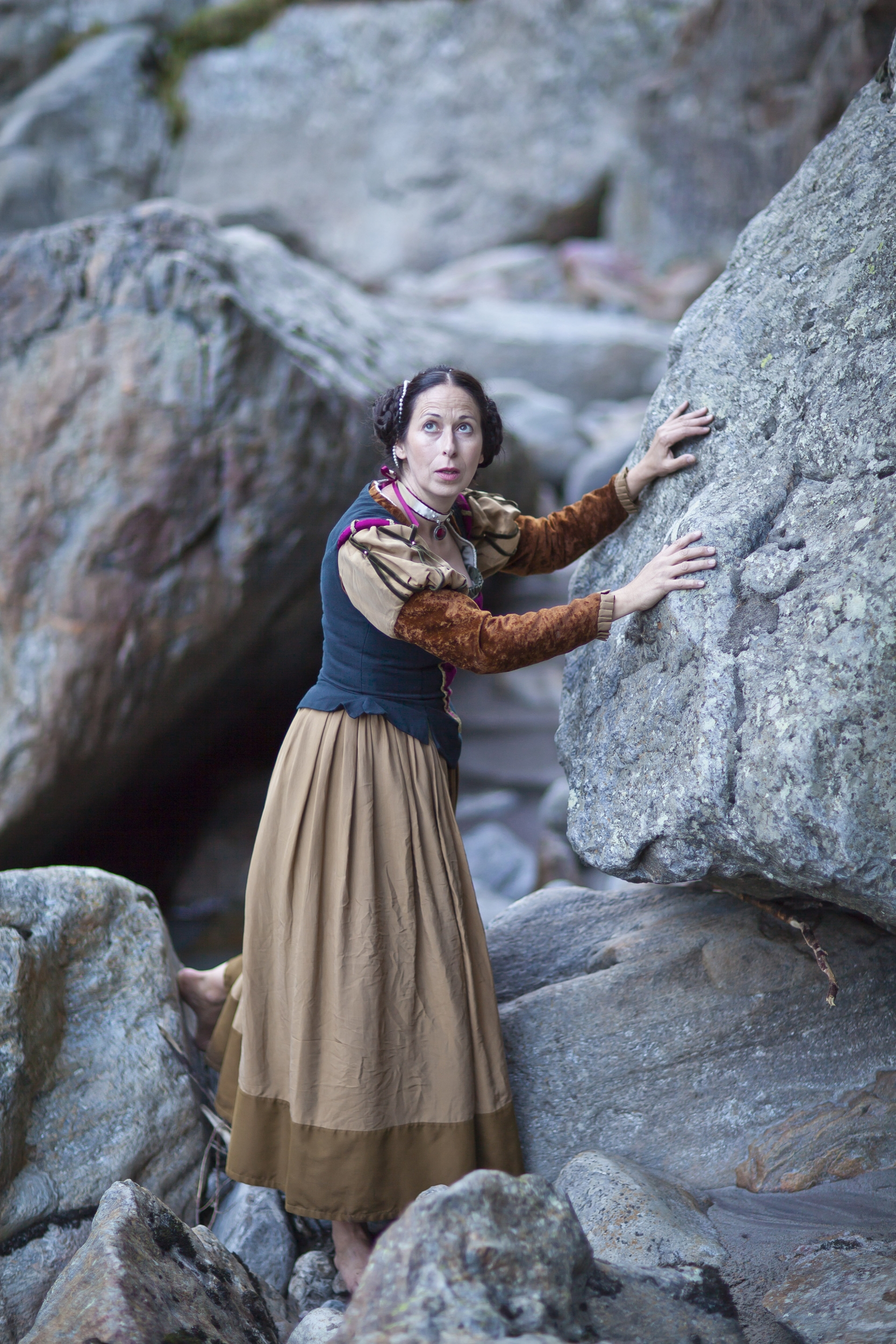 Wandertheater Friedl mit der leeren Tasche im Ötztal – Hofdame Wandertheater Friedl mit der leeren Tasche im Ötztal – Hofdame