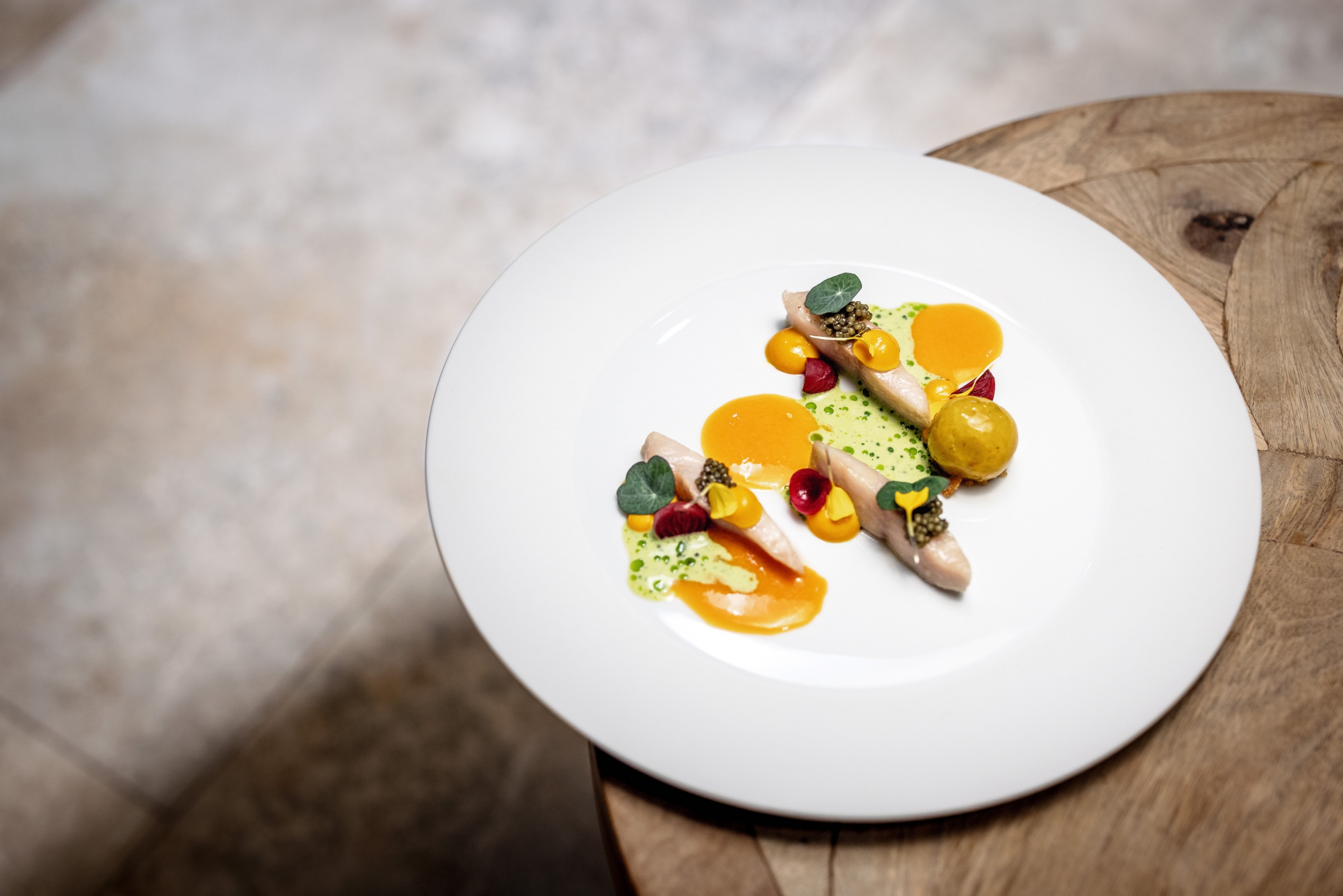 Wein am Berg Summer Edition Gericht Längenfelder Seesaibling Wein am Berg Summer Edition Gericht Längenfelder Seesaibling