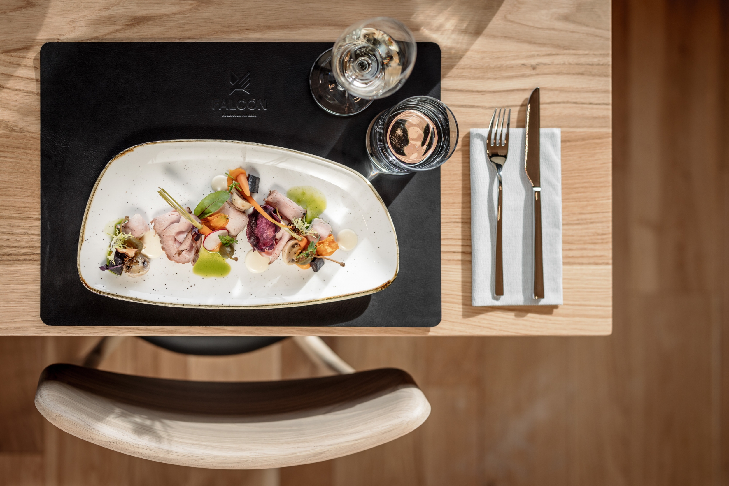 Restaurant Falcon Vorspeise Kalbscarpaccio Restaurant Falcon Vorspeise Kalbscarpaccio